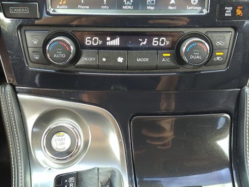 Used 2017 Nissan Maxima Platinum FWD image 17