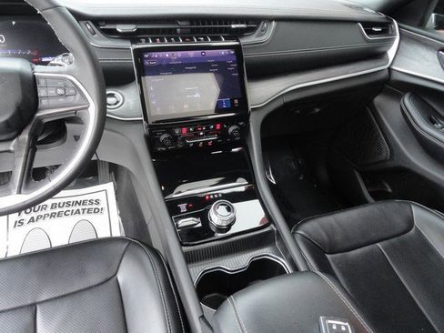 Used 2024 Jeep Grand Cherokee L Limited w/ Luxury Tech Group II AWD/4WD image 19