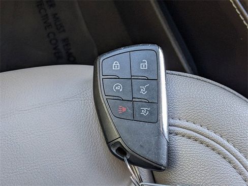 Used 2023 Chevrolet Suburban LT image 29