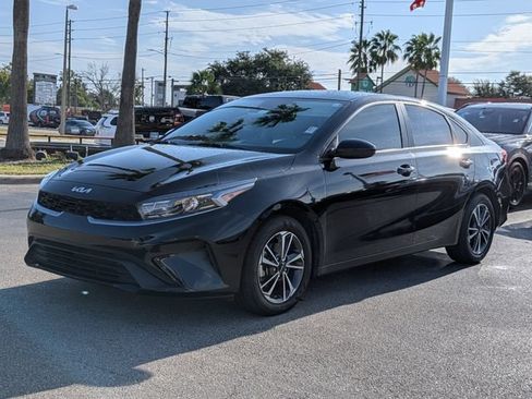 Certified 2024 Kia Forte LXS FWD image 2
