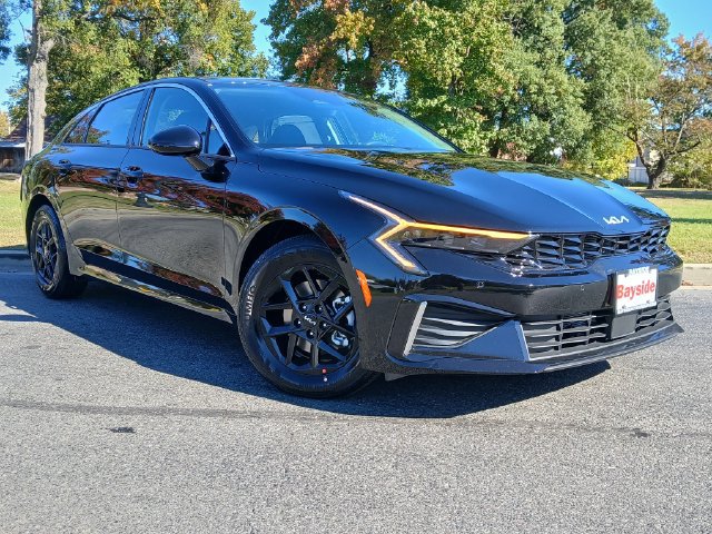 New 2027 Kia K5 LXS FWD image 2
