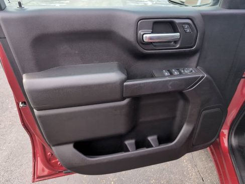 Used 2020 Chevrolet Silverado 1500 Custom w/ Custom Value Package image 15