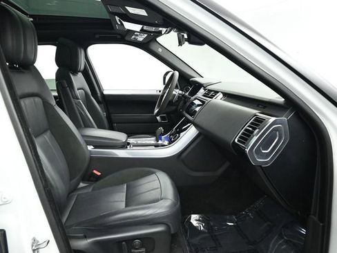 Used 2020 Land Rover Range Rover Sport HST image 23
