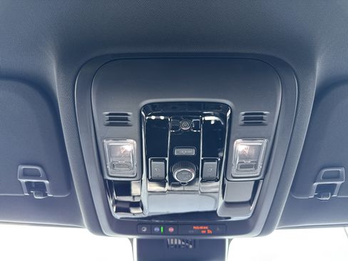 New 2026 GMC Yukon Elevation AWD/4WD image 23