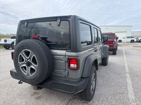 Used 2023 Jeep Wrangler Sport S image 5