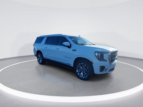 Used 2021 GMC Yukon XL SLT w/ SLT Premium Package AWD/4WD image 2