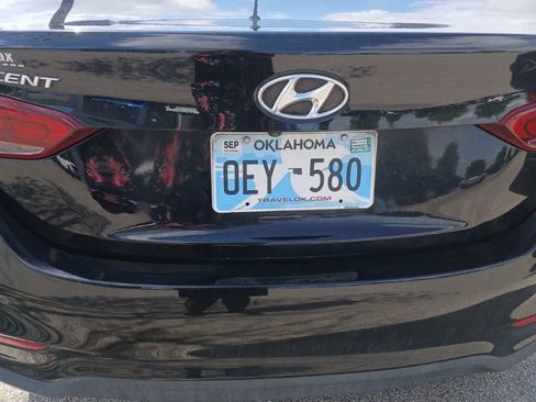 Used 2018 Hyundai Accent SE image 3