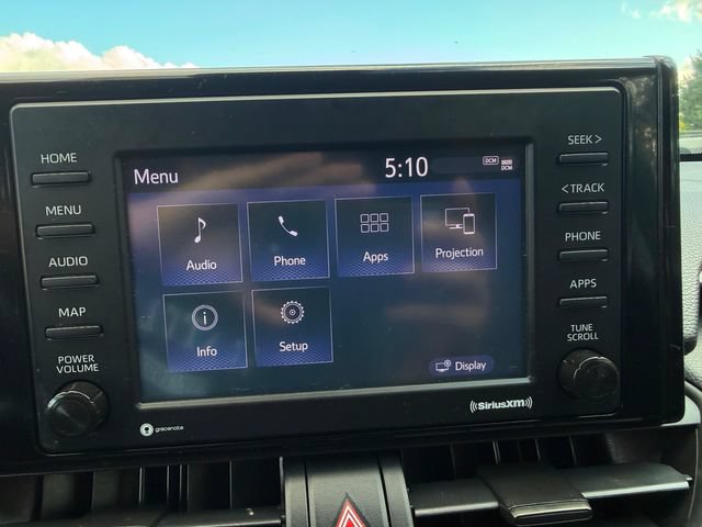 Used 2021 Toyota RAV4 LE w/ Carpet Mat Package (TMS) AWD/4WD image 10