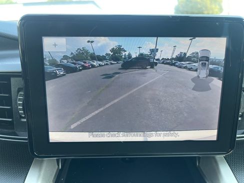 Used 2021 Ford Explorer 4WD image 23