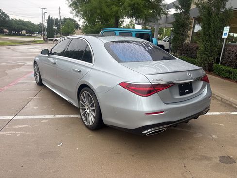 Used 2022 Mercedes-Benz S 580 4MATIC Sedan w/ AMG Line Package image 8