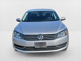 Used 2014 Volkswagen Passat S image 2