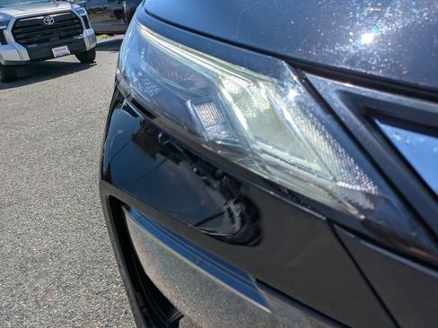 Certified 2025 Nissan Rogue SV FWD image 11