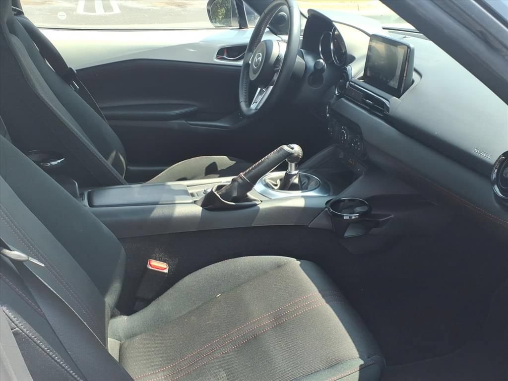 Used 2018 MAZDA MX-5 Miata Club RWD image 20