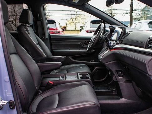 Used 2025 Honda Odyssey Sport-L image 39