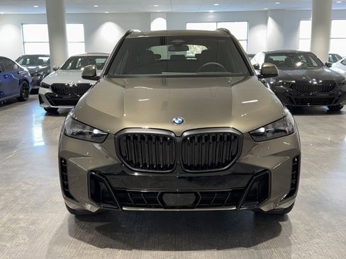 New 2026 BMW X5 xDrive40i w/ M Sport Package image 2