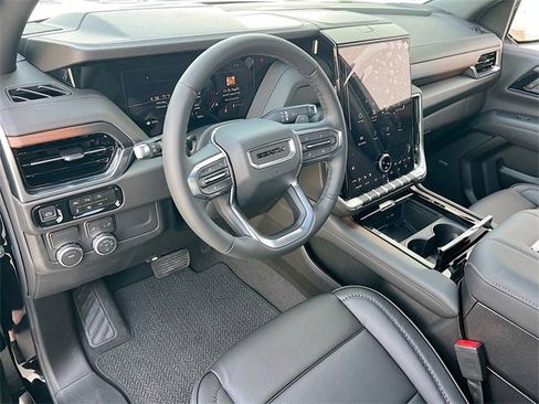 New 2026 GMC Yukon Denali image 6