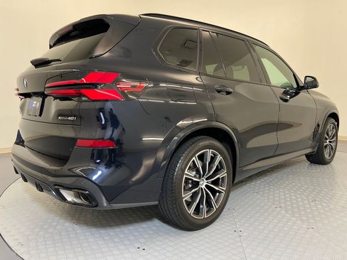 Used 2024 BMW X5 xDrive40i w/ M Sport Package image 9
