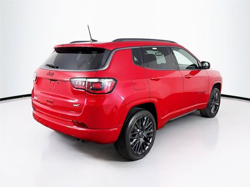 Used 2022 Jeep Compass Limited AWD/4WD image 7