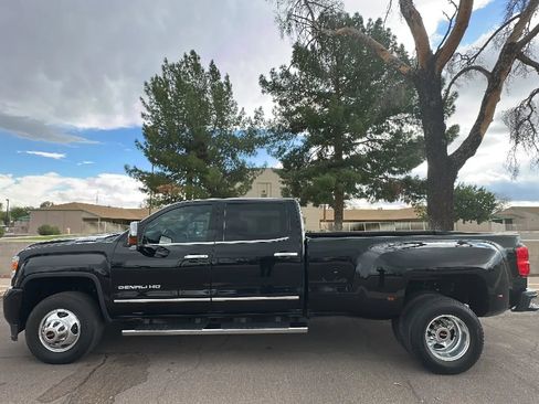 Used 2017 GMC Sierra 3500 Denali w/ Duramax Plus Package image 1