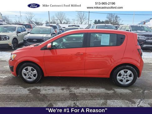 Used 2014 Chevrolet Sonic LS image 2