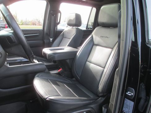 Certified 2023 GMC Yukon XL Denali image 20