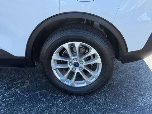 Used 2022 Ford Escape SE FWD image 6