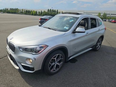 Used 2016 BMW X1 xDrive28i AWD/4WD image 2