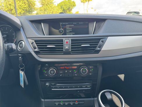 Used 2013 BMW X1 xDrive28i image 9