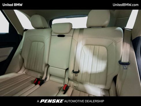Used 2020 Audi Q5 2.0T Premium w/ Convenience Package image 12