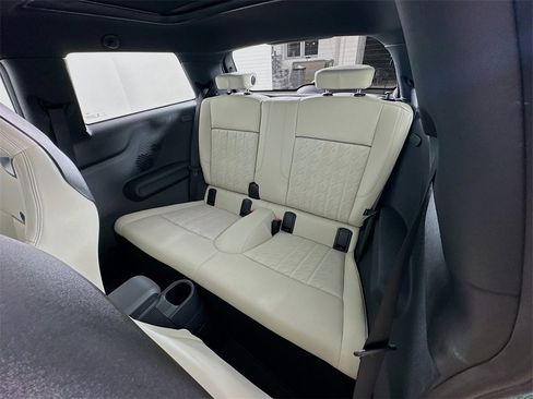 Certified 2025 MINI Cooper S image 23