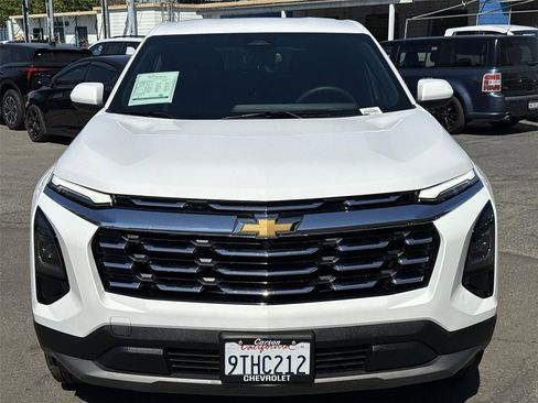 Used 2025 Chevrolet Equinox LT image 8