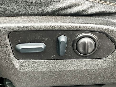 Used 2022 GMC Sierra 2500 AT4 w/ AT4 Premium Plus Package image 11