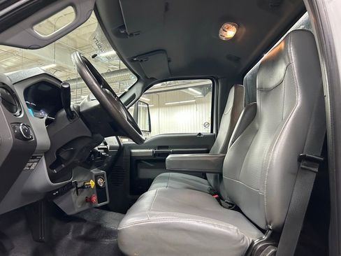 Certified 2022 Ford F750 2WD Regular Cab Super Duty image 14