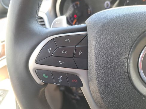 Used 2014 Jeep Grand Cherokee Limited image 18