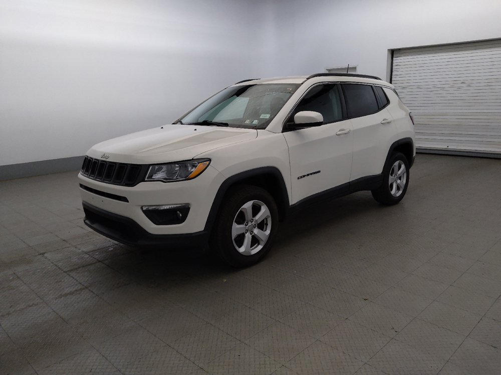 Used 2018 Jeep Compass Latitude w/ Popular Equipment Group AWD/4WD image 2