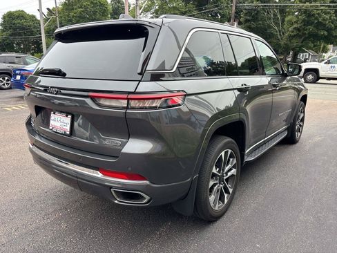 Used 2022 Jeep Grand Cherokee Overland AWD/4WD image 6