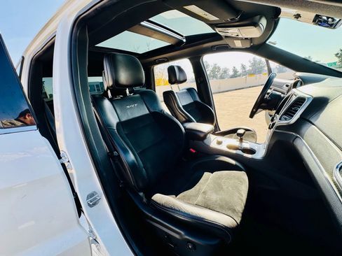 Used 2014 Jeep Grand Cherokee SRT8 w/ Luxury Group II image 27