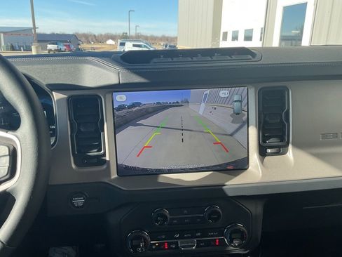 New 2025 Ford Bronco Outer Banks w/ Sasquatch Package image 21