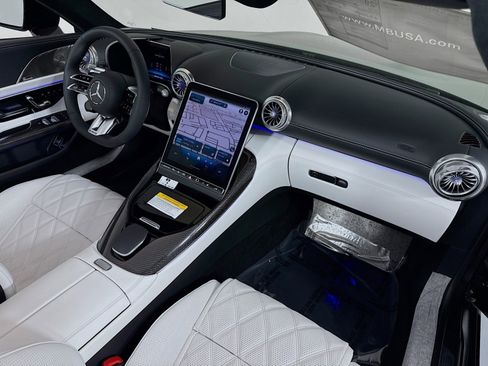 New 2025 Mercedes-Benz SL 63 AMG S e Performance 4MATIC image 27