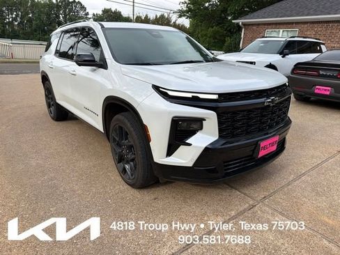 Used 2024 Chevrolet Traverse RS w/ LPO, Floor Liner Package AWD/4WD image 1