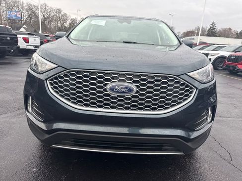Used 2024 Ford Edge SEL w/ Convenience Package image 3