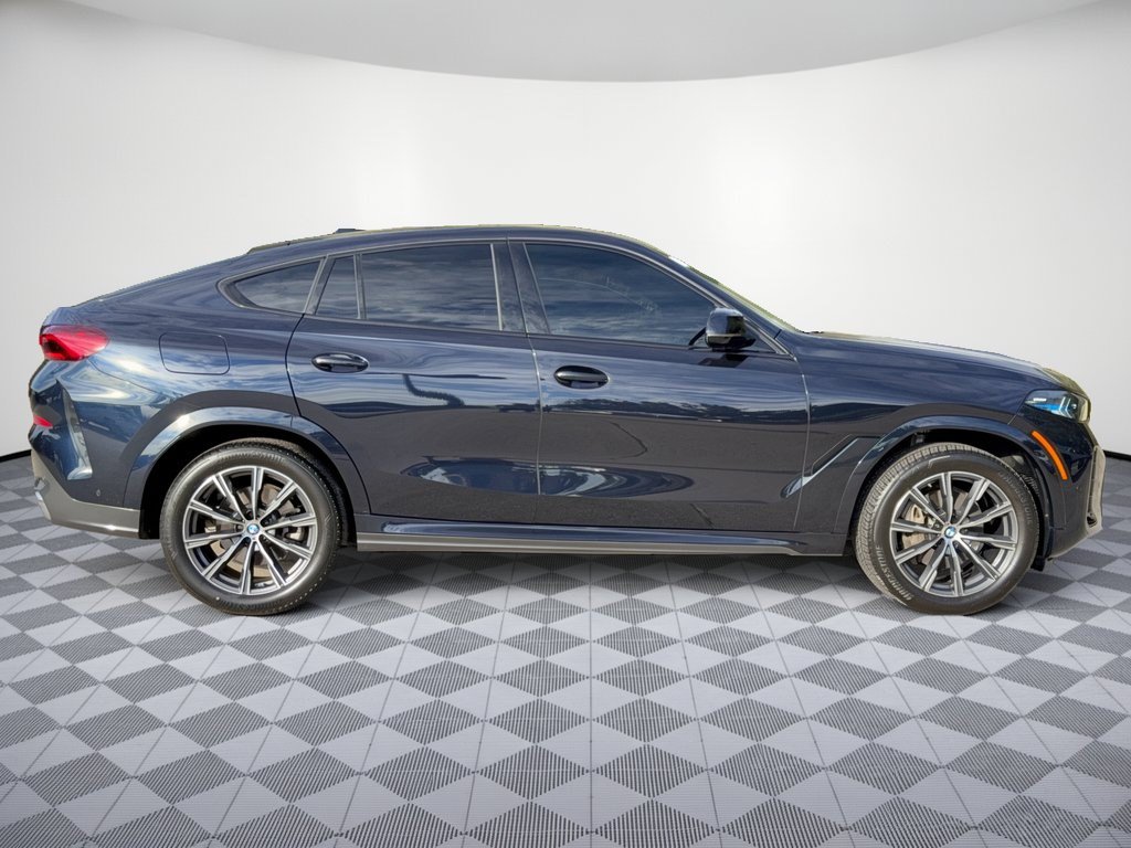 Used 2024 BMW X6 xDrive40i w/ Premium Package AWD/4WD image 8