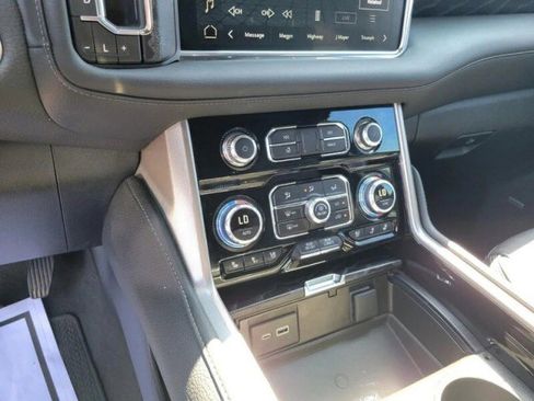 Used 2023 GMC Yukon Denali RWD image 19