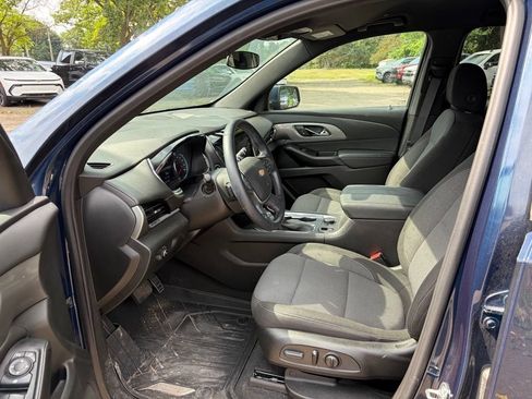 Used 2023 Chevrolet Traverse LT FWD image 10