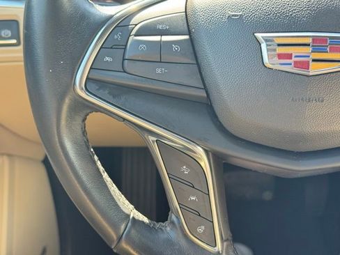 Used 2019 Cadillac XT5 Luxury image 26