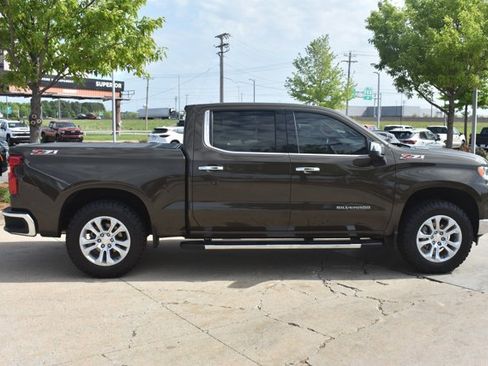 Used 2023 Chevrolet Silverado 1500 LTZ AWD/4WD image 4