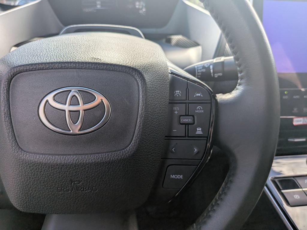 Used 2024 Toyota bZ4X FWD image 15