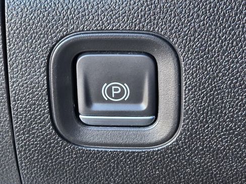 Used 2023 Chevrolet Silverado 1500 W/T w/ WT Value Package image 19