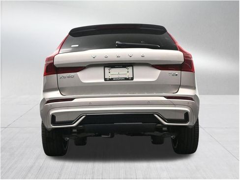 New 2026 Volvo XC60 T8 Ultra w/ Protection Package Premier AWD/4WD image 24