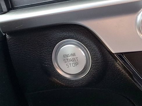 Used 2023 Kia Telluride S FWD image 23